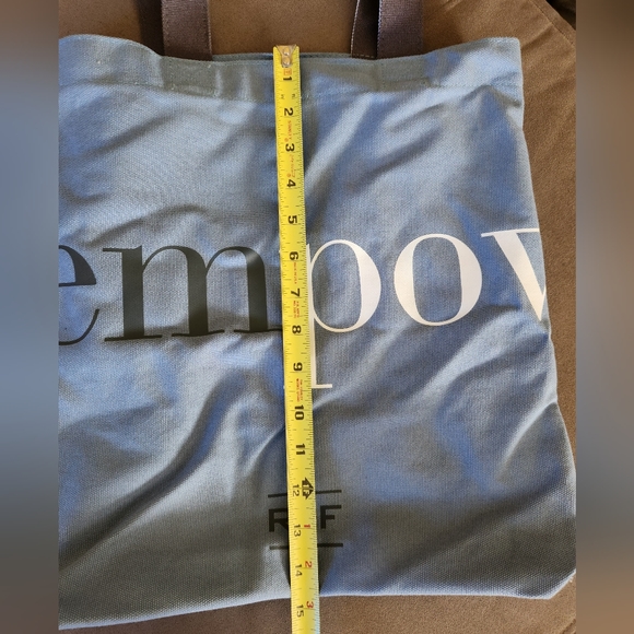 Rodan & Fields Canvas Reusable Bag - Convention 2017 - Picture 6 of 8